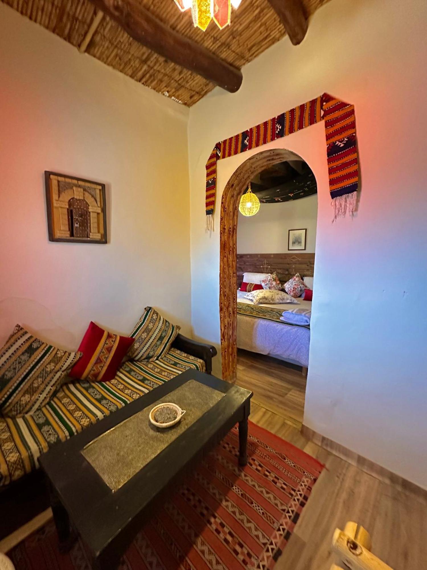 Bed and Breakfast Kasbah El Hajja à Ait Benhaddou Extérieur photo